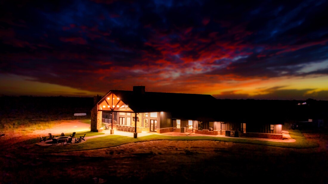 Pecan Creek lodge