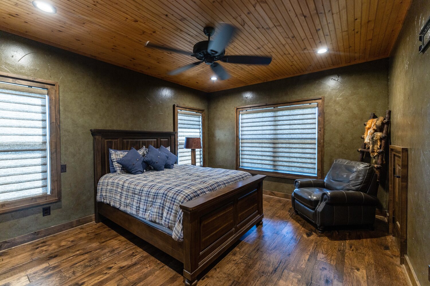 Bedroom at Black Flat Lodge