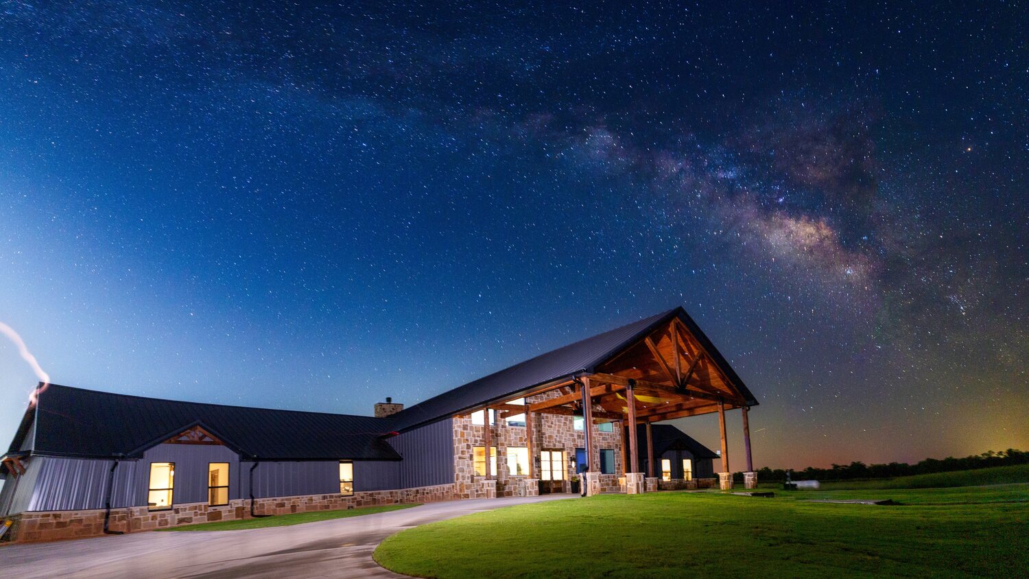 Pecan Creek Lodge under the night sky